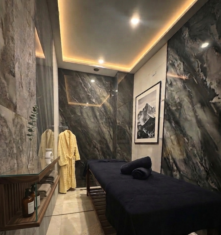 VIP Emerald Marble Suite